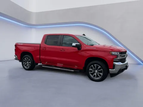 Red 2019 Chevrolet Silverado 1500 LT for sale in Alcoa, TN
