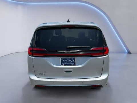 More photos of 2023 Chrysler Pacifica Touring L at Twin City Auto Center, TN