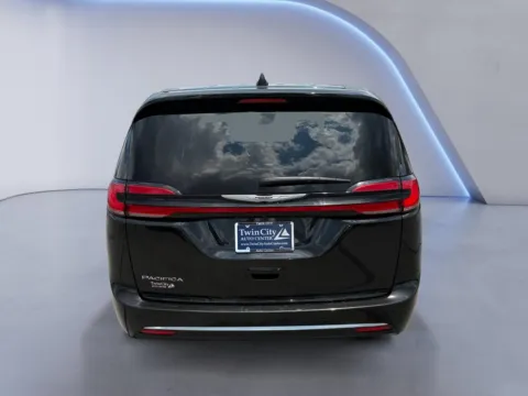 More photos of 2023 Chrysler Pacifica Touring L at Twin City Auto Center, TN