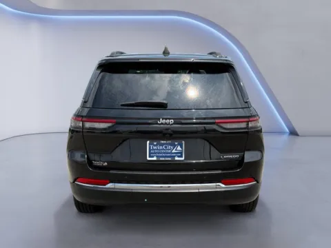 More photos of 2024 Jeep Grand Cherokee Laredo at Twin City Auto Center, TN