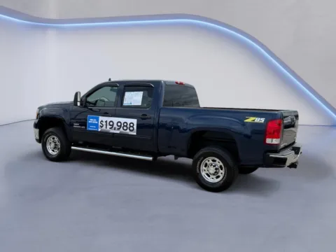 More photos of 2010 GMC Sierra 2500HD SLE at Twin City Auto Center, TN