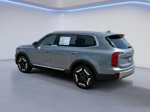More photos of 2025 Kia Telluride S at Twin City Auto Center, TN