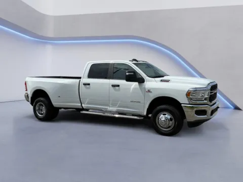 White 2024 Ram 3500 Big Horn for sale in Alcoa, TN