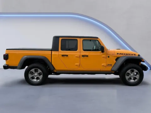 Photos of 2021 Jeep Gladiator Mojave for sale in Alcoa, TN at Twin City Auto Center