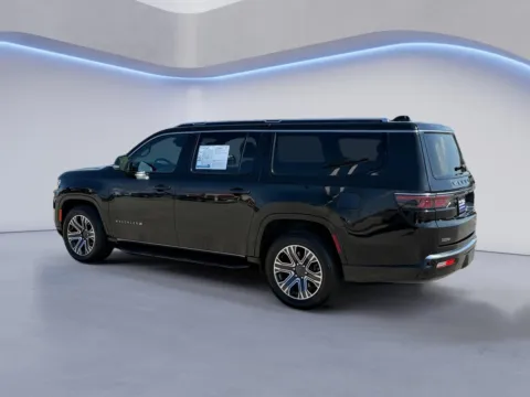 More photos of 2024 Jeep Wagoneer L Series II at Twin City Auto Center, TN
