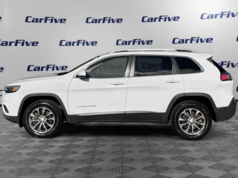 Photos of 2019 Jeep Cherokee Latitude Plus for sale in Hooksett, NH at CarFive Hooksett, NH