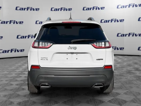 More photos of 2019 Jeep Cherokee Latitude Plus at CarFive Hooksett, NH, NH