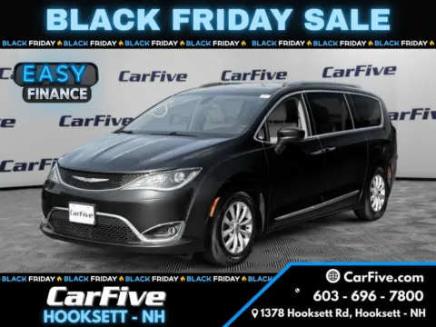 Black 2018 Chrysler Pacifica Touring L for sale in Hooksett, NH