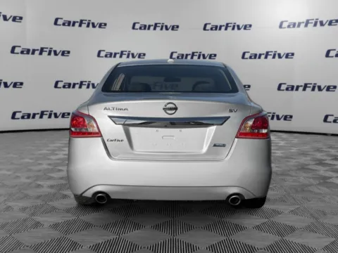 More photos of 2013 Nissan Altima 2.5 SV at CarFive Hooksett, NH, NH