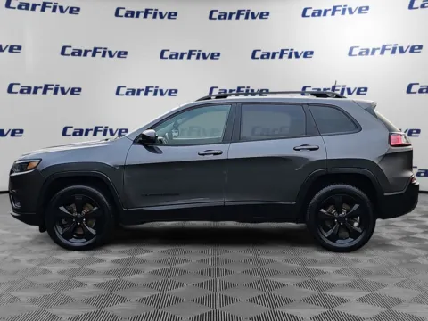 Photos of 2019 Jeep Cherokee Altitude for sale in Hooksett, NH at CarFive Hooksett, NH