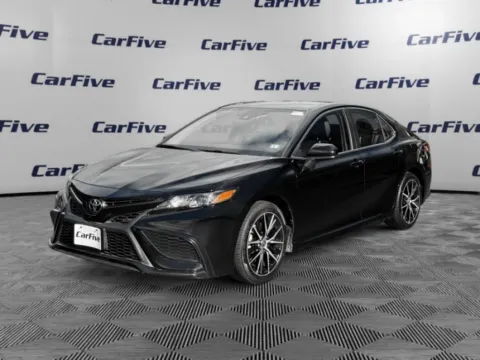 Black 2021 Toyota Camry SE for sale in Hooksett, NH