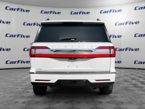 More photos of 2021 Lincoln Navigator Reserve at CarFive Hooksett, NH, NH