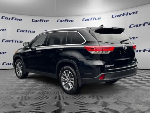 Another view of 2019 Toyota Highlander XLE for sale in Hooksett, NH at CarFive Hooksett, NH
