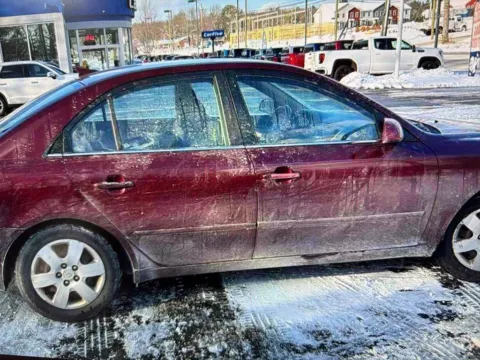 More photos of 2010 Hyundai Sonata GLS at CarFive Hooksett, NH, NH