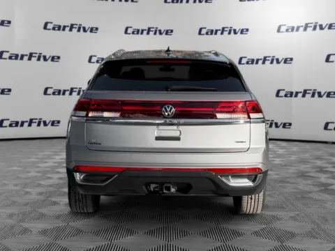 More photos of 2025 Volkswagen Atlas Cross Sport 2.0T SE w/Technology at CarFive Hooksett, NH, NH