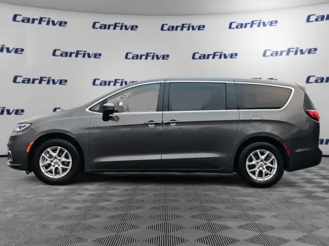 Photos of 2023 Chrysler Pacifica Touring L for sale in Hooksett, NH at CarFive Hooksett, NH