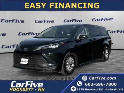 Black 2024 Toyota Sienna LE for sale in Hooksett, NH