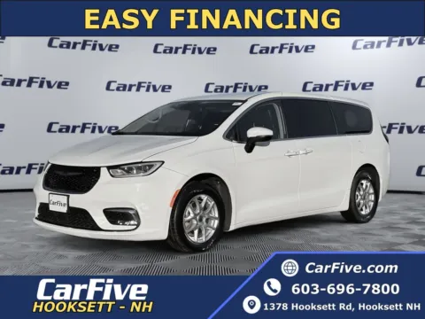 White 2023 Chrysler Pacifica Touring L for sale in Hooksett, NH