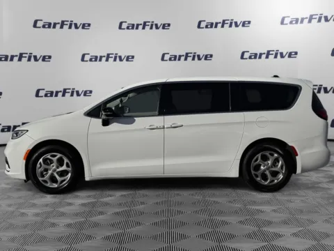 Photos of 2024 Chrysler Pacifica Limited for sale in Hooksett, NH at CarFive Hooksett, NH