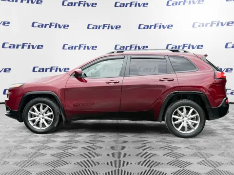 Photos of 2018 Jeep Cherokee Latitude for sale in Hooksett, NH at CarFive Hooksett, NH