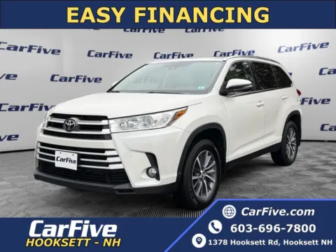 White 2019 Toyota Highlander XLE for sale in Hooksett, NH