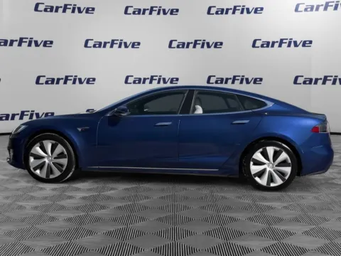 Photos of 2020 Tesla Model S Long Range for sale in Hooksett, NH at CarFive Hooksett, NH