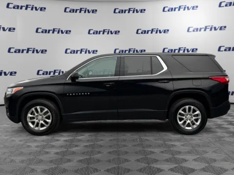 Photos of 2018 Chevrolet Traverse LS for sale in Hooksett, NH at CarFive Hooksett, NH