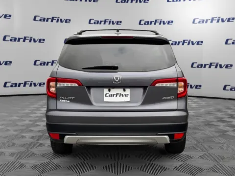 More photos of 2021 Honda Pilot EX-L at CarFive Hooksett, NH, NH