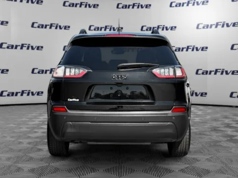More photos of 2021 Jeep Cherokee Altitude at CarFive Hooksett, NH, NH