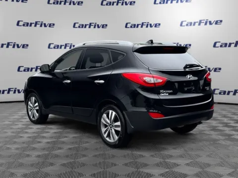 Another view of 2015 Hyundai Tucson Limited for sale in Hooksett, NH at CarFive Hooksett, NH