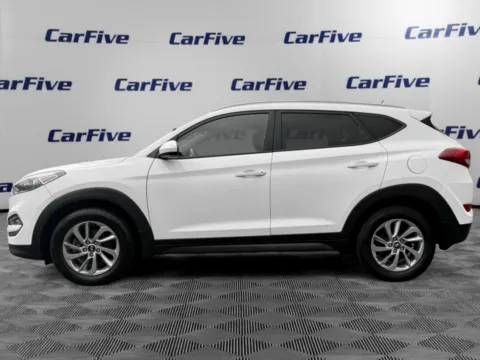 Photos of 2016 Hyundai Tucson SE for sale in Hooksett, NH at CarFive Hooksett, NH