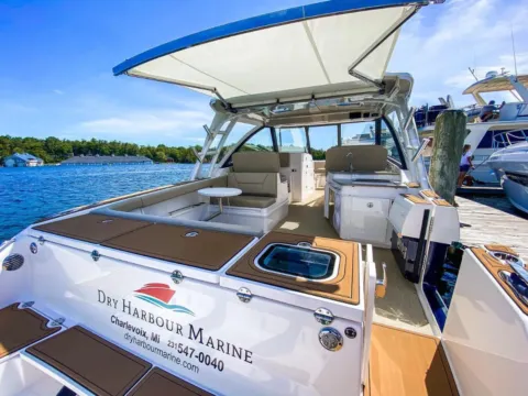 More photos of 2020 Everglades 340 Dual Console at Dry Harbour Marine, MI