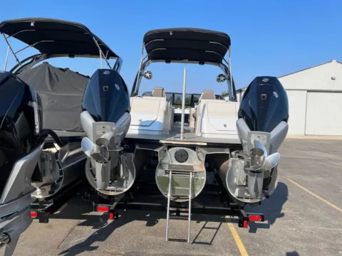 More photos of 2023 Avalon Excalibur 2785 Twin QL at Dry Harbour Marine, MI