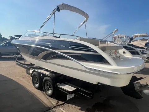 Another view of 2015 Formula 270 Bowrider for sale in Charlevoix, MI at Dry Harbour Marine