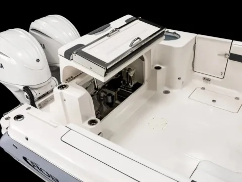 More photos of 2026 Robalo R277 at Dry Harbour Marine, MI