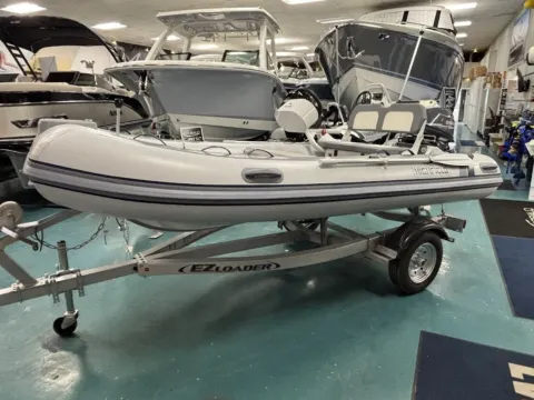 Photos of 2026 Highfield Classic 380 for sale in Charlevoix, MI at Dry Harbour Marine