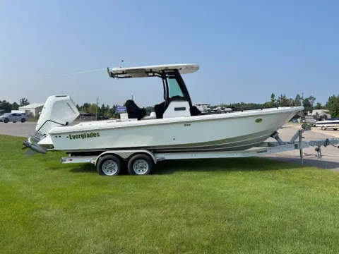 2023 Everglades 253 Center Console for sale in Charlevoix, MI