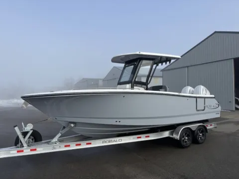 Photos of 2026 Robalo R250 for sale in Charlevoix, MI at Dry Harbour Marine