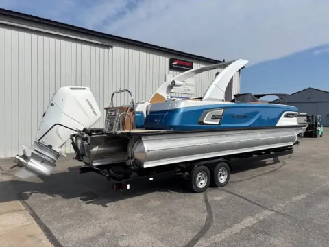 Photos of 2025 Avalon Excalibur Quad Lounge 2785 for sale in Charlevoix, MI at Dry Harbour Marine
