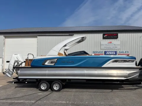 2025 Avalon Excalibur Quad Lounge 2785 for sale in Charlevoix, MI