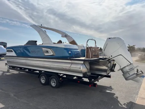 More photos of 2025 Avalon Excalibur Quad Lounge 2785 at Dry Harbour Marine, MI