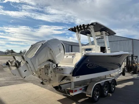 More photos of 2024 Robalo R270 at Dry Harbour Marine, MI