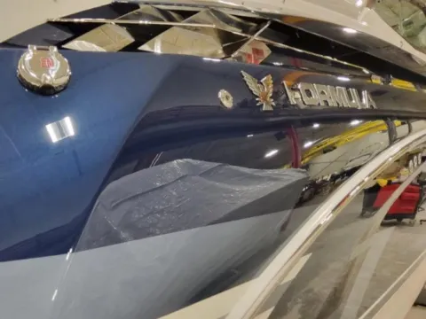 More photos of 2025 Formula 330 Crossover Bowrider at Dry Harbour Marine, MI