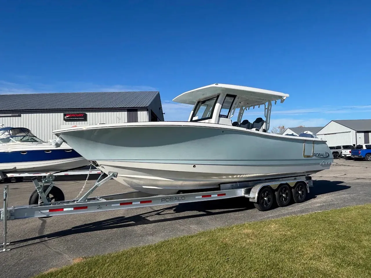 2026 Robalo R300