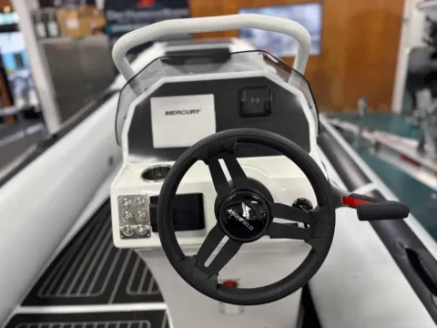 More photos of 2025 Highfield Sport 460 at Dry Harbour Marine, MI