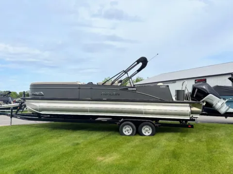 Photos of 2025 Avalon Catalina Platinum Versatile Rear Lounger 2585 for sale in Charlevoix, MI at Dry Harbour Marine