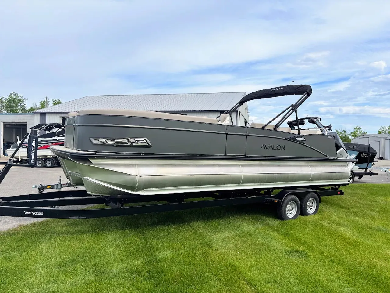 2025 Avalon Catalina Platinum Versatile Rear Lounger 2585 for sale in Charlevoix, MI