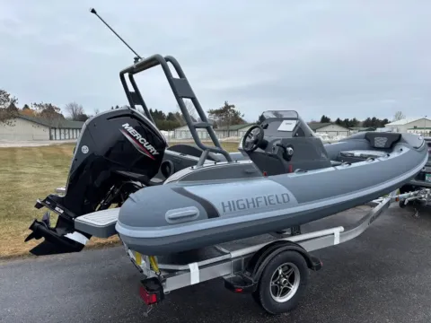 Photos of 2026 Highfield Sport 520 for sale in Charlevoix, MI at Dry Harbour Marine