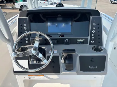 More photos of 2026 Robalo R230 at Dry Harbour Marine, MI
