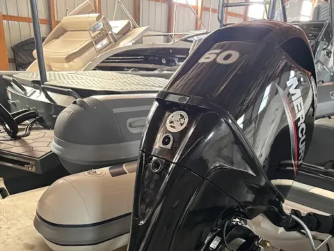 Photos of 2026 Highfield Classic 460 for sale in Charlevoix, MI at Dry Harbour Marine